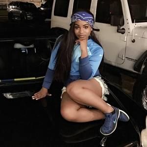 Meet your Posher, Myra